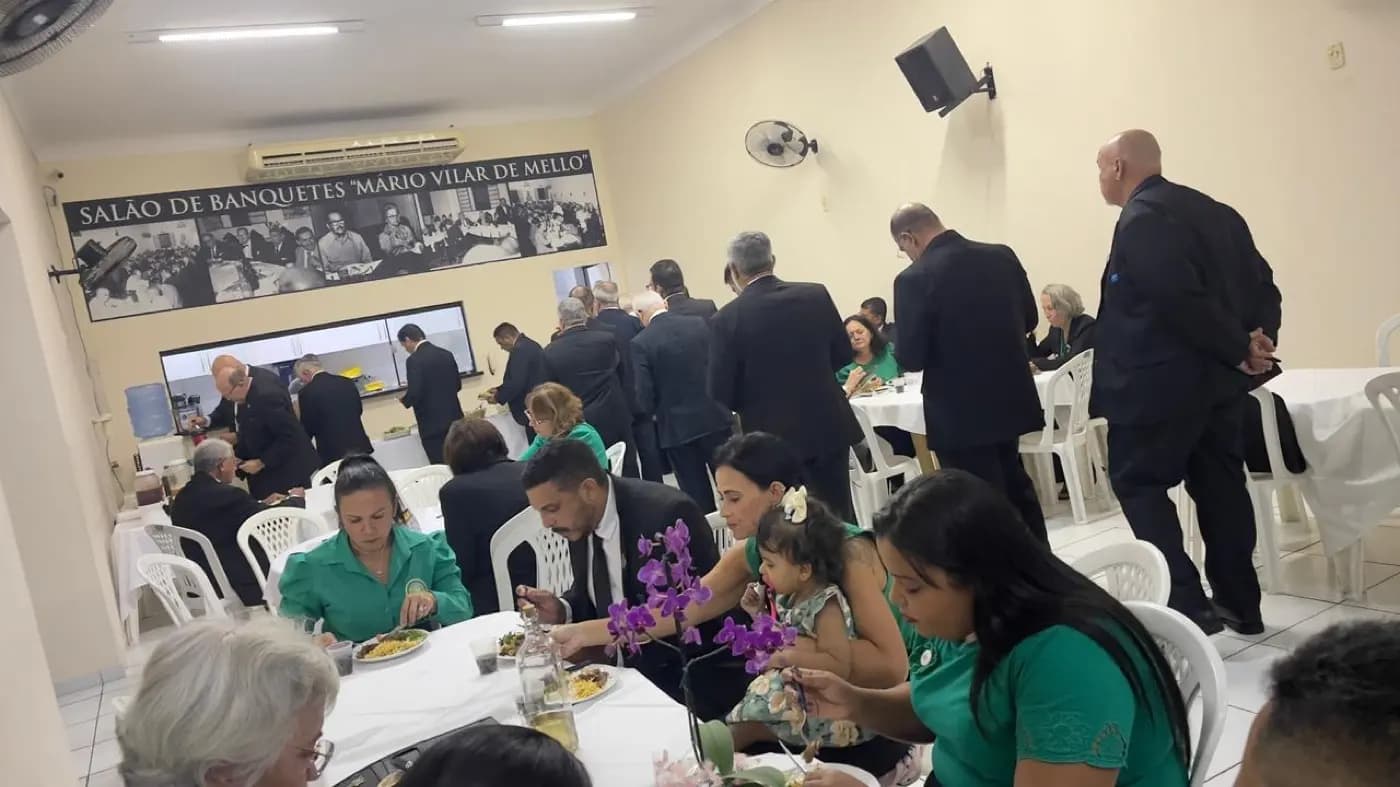 Registro fotográfico: LOJA MAÇÔNICA JOÃO CECÍLIO DA COSTA N° 2.116, ORIENTE DE NATAL/RN –SESSÃO MAGNA DE INICIAÇÃO.