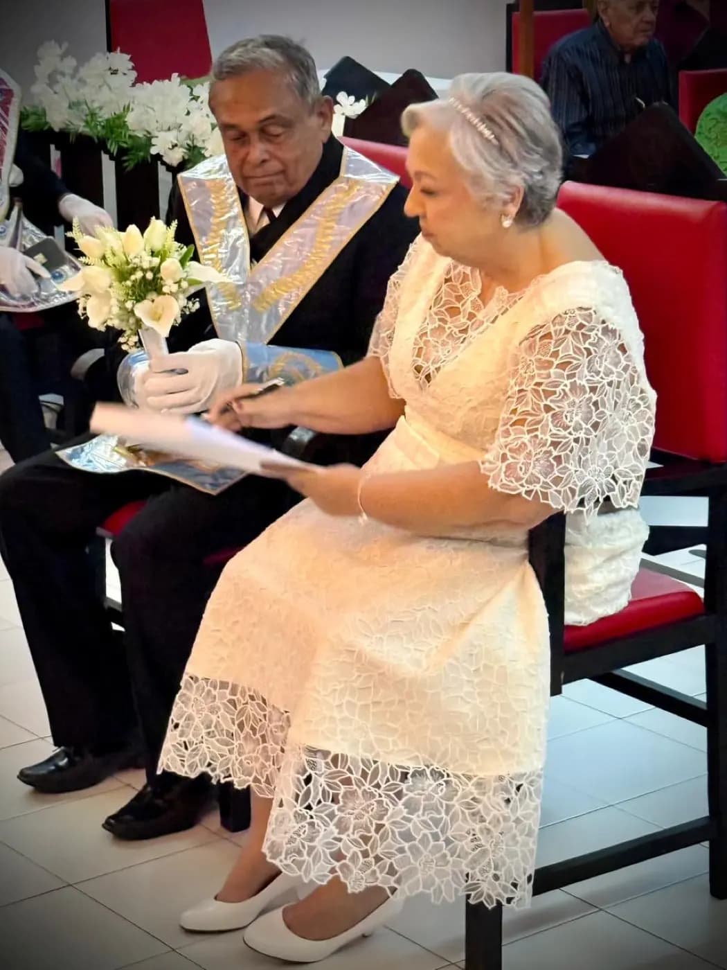 Registro fotográfico: CERIMÔNIA DE EXALTAÇÃO MATRIMONIAL DE BODAS DE OURO, REALIZADA NA LOJA MAÇÔNICA 21 DE MARÇO Nº 152, ORIENTE DE NATAL-RN.