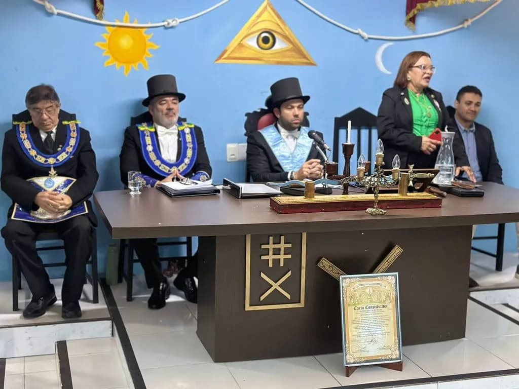 Registro fotográfico: LOJA MAÇÔNICA LUIZ GONZAGA DO NASCIMENTO Nº 4.567, ORIENTE DE PARNAMIRIM/RN – SESSÃO MAGNA PÚBLICA EM HOMENAGEM AO DIA DOS PAIS.