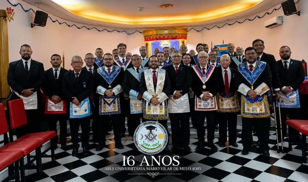 Registro fotográfico: LOJA MAÇÔNICA UNIVERSITÁRIA MÁRIO VILAR DE MELO Nº 4.085, ORIENTE DE NATAL/RN – SESSÃO MAGNA DE ELEVAÇÃO E ATO EM HOMENAGEM AO ANIVERSÁRIO DA LOJA E AO DIA DOS PAIS.