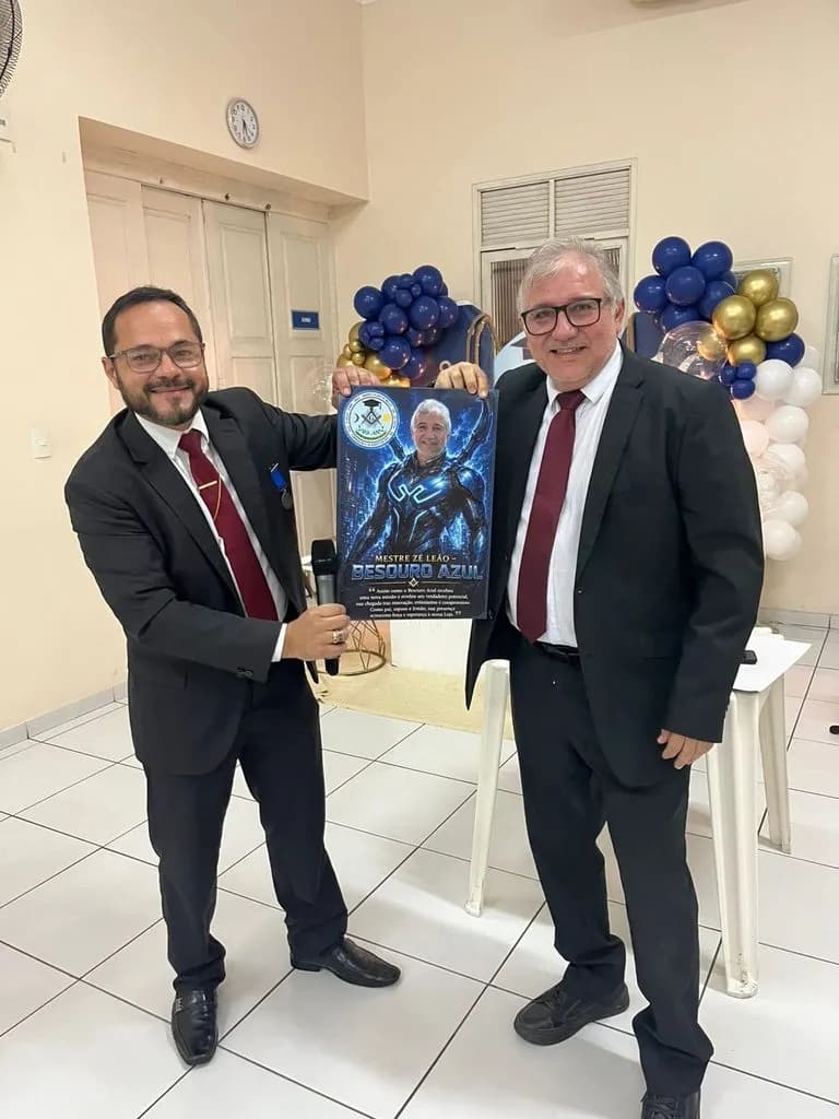 Registro fotográfico: LOJA MAÇÔNICA UNIVERSITÁRIA MÁRIO VILAR DE MELO Nº 4.085, ORIENTE DE NATAL/RN – SESSÃO MAGNA DE ELEVAÇÃO E ATO EM HOMENAGEM AO ANIVERSÁRIO DA LOJA E AO DIA DOS PAIS.