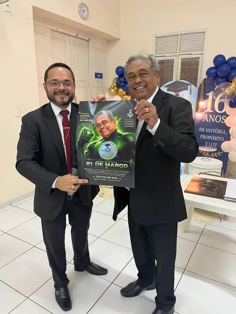Registro fotográfico: LOJA MAÇÔNICA UNIVERSITÁRIA MÁRIO VILAR DE MELO Nº 4.085, ORIENTE DE NATAL/RN – SESSÃO MAGNA DE ELEVAÇÃO E ATO EM HOMENAGEM AO ANIVERSÁRIO DA LOJA E AO DIA DOS PAIS.