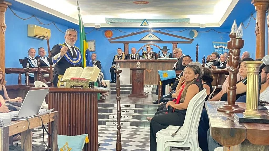 Registro fotográfico: PARTICIPAÇÃO DO GRÃO-MESTRE DO GOB-RN NA SESSÃO MAGNA PÚBLICA COMEMORATIVA REALIZADA PELA LOJA MAÇÔNICA SÃO JOSÉ Nº 17, ORIENTE DE SÃO JOSÉ DO MIPIBU/RN (GLERN).