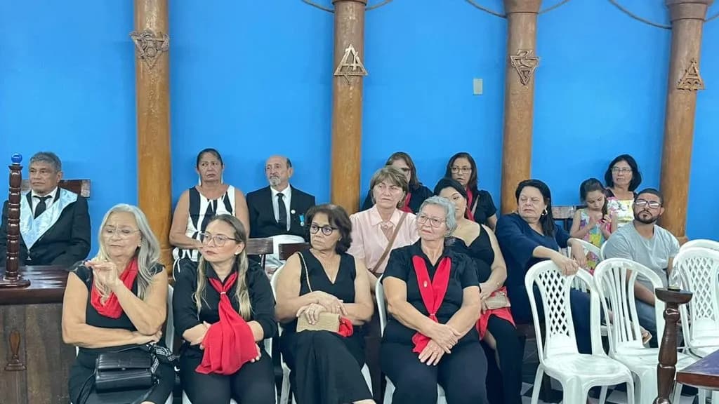 Registro fotográfico: PARTICIPAÇÃO DO GRÃO-MESTRE DO GOB-RN NA SESSÃO MAGNA PÚBLICA COMEMORATIVA REALIZADA PELA LOJA MAÇÔNICA SÃO JOSÉ Nº 17, ORIENTE DE SÃO JOSÉ DO MIPIBU/RN (GLERN).