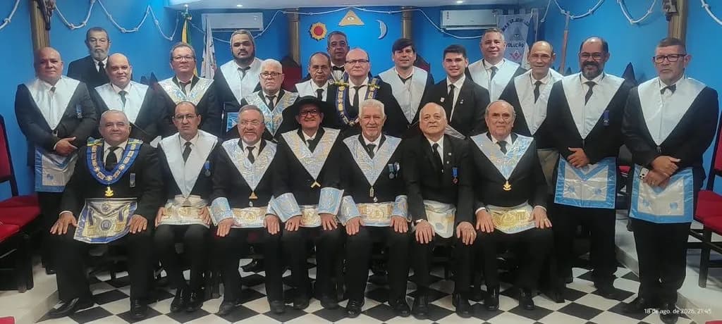 Registro fotográfico: LOJA MAÇÔNICA EVOLUÇÃO SEGUNDA Nº 852, ORIENTE DE NATAL/RN – SESSÃO EM HOMENAGEM AO 120º ANO DE SUA FUNDAÇÃO.