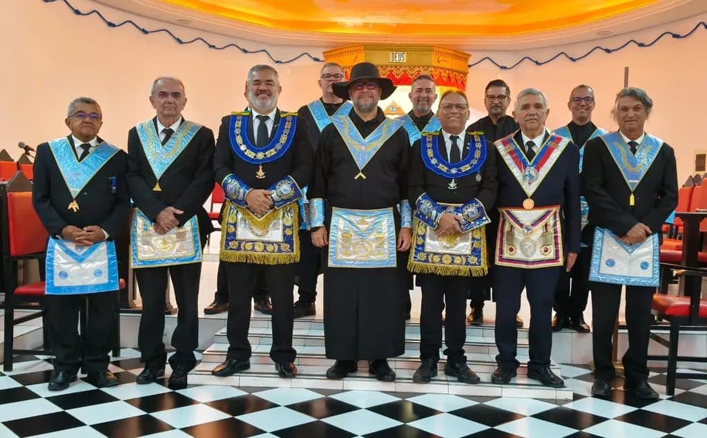 Registro fotográfico: LOJA MAÇÔNICA ARY REIS DUARTE Nº 4.251, ORIENTE DE NATAL/RN – SESSÃO ORDINÁRIA DE INSTRUÇÃO NO GRAU DE COMPANHEIRO MAÇOM.