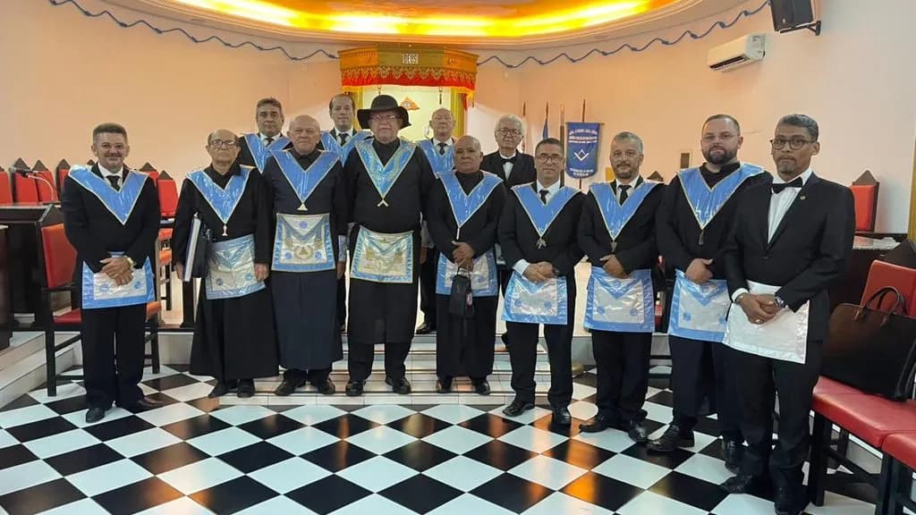 Registro fotográfico: LOJA MAÇÔNICA JOÃO CECÍLIO DA COSTA N° 2.116, ORIENTE DE NATAL/RN – SESSÃO ORDINÁRIA DE INSTRUÇÃO, NO GRAU DE APRENDIZ MAÇOM.